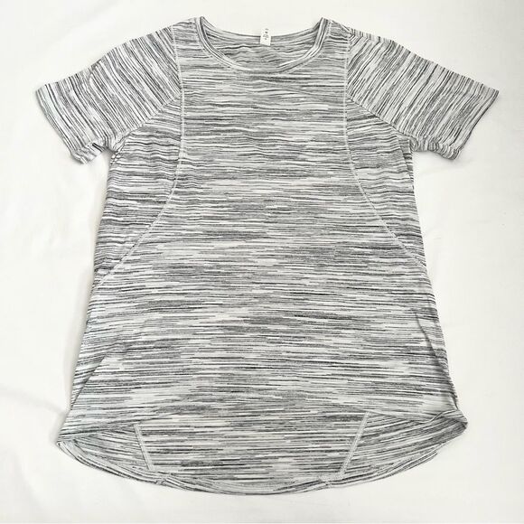 Lululemon Make Miles Count Short Sleeve tee women’s size 6 gray - Picture 3 of 6